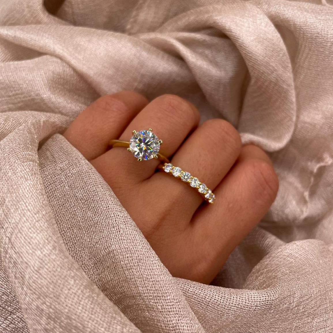 Moissanite Engagement Ring: 925 Sterling Silver, 3.0 ct Round Cut