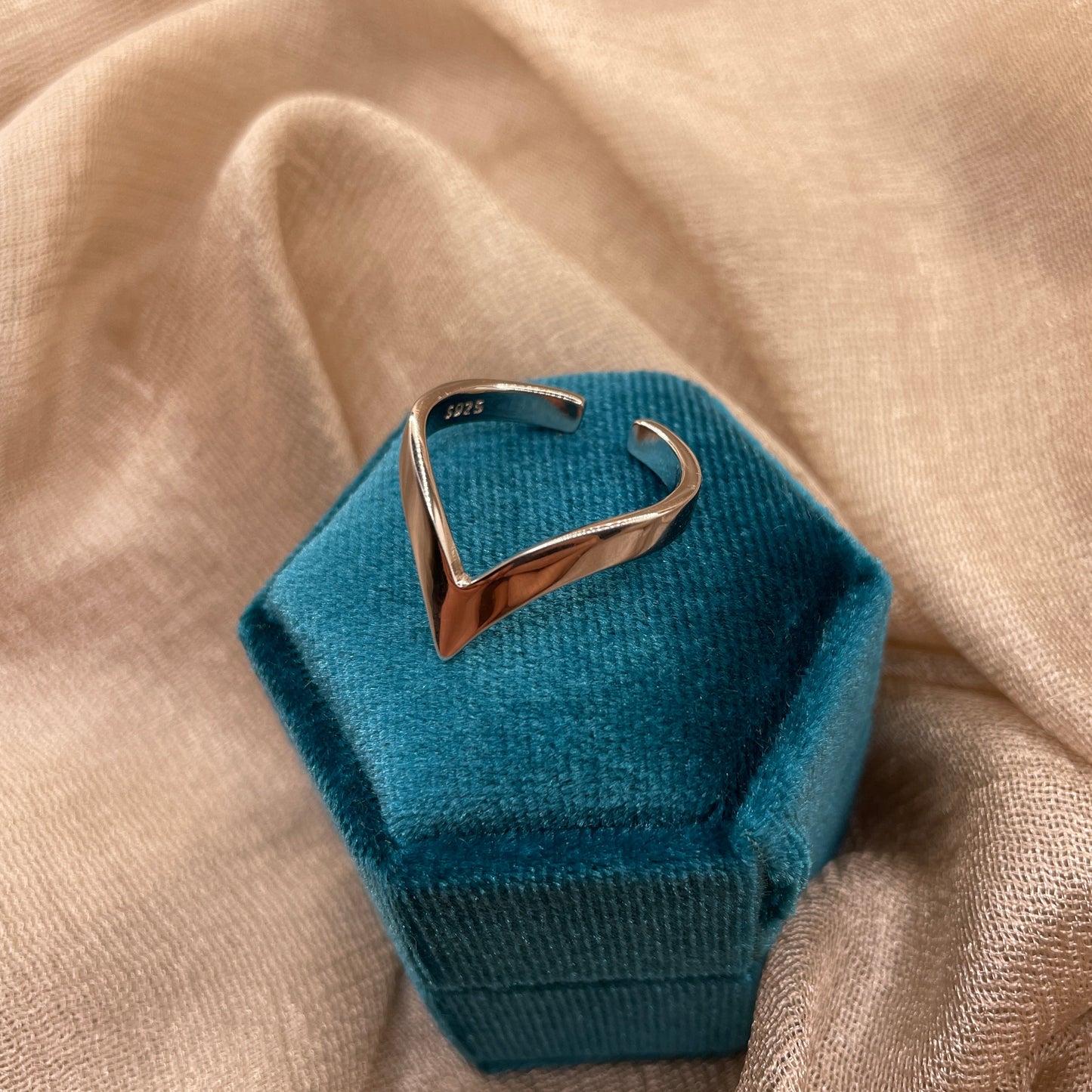 Apical Love 925 Sterling Silver Ring Sculptural Open Ring