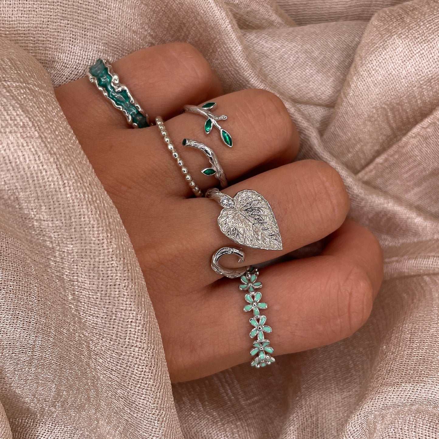 Daisy Flower Band 925 Sterling Silver Ring