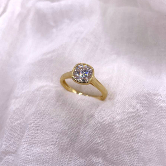 Eterna 2 Carats Moissanite 925 Sterling Silver Ring