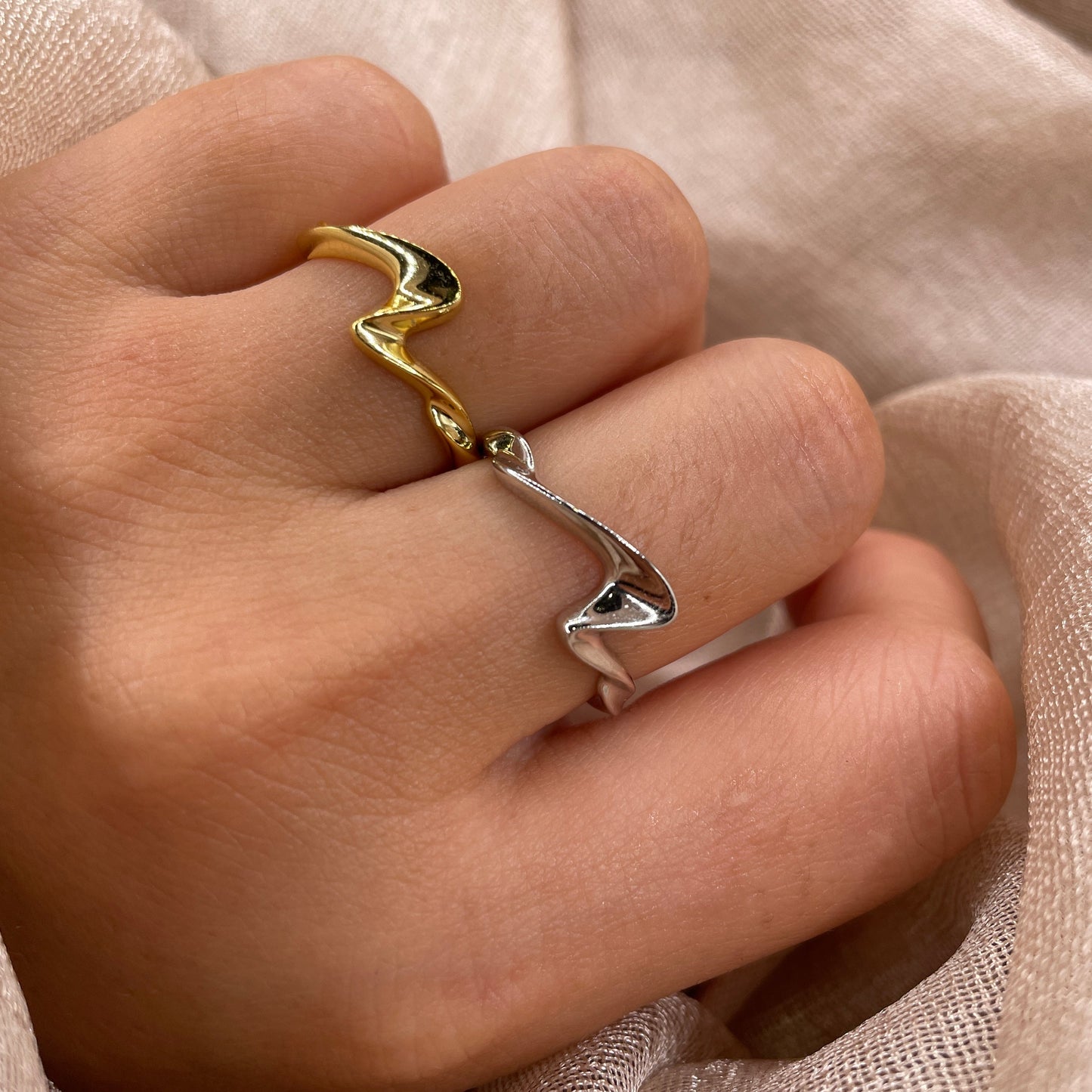Unique Wave 925 Sterling Silver Ring