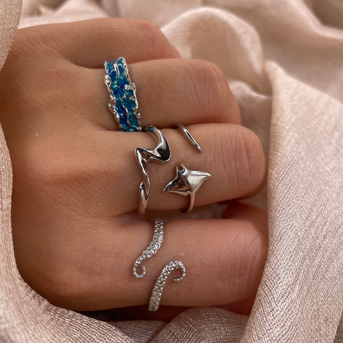 Unique Wave 925 Sterling Silver Ring