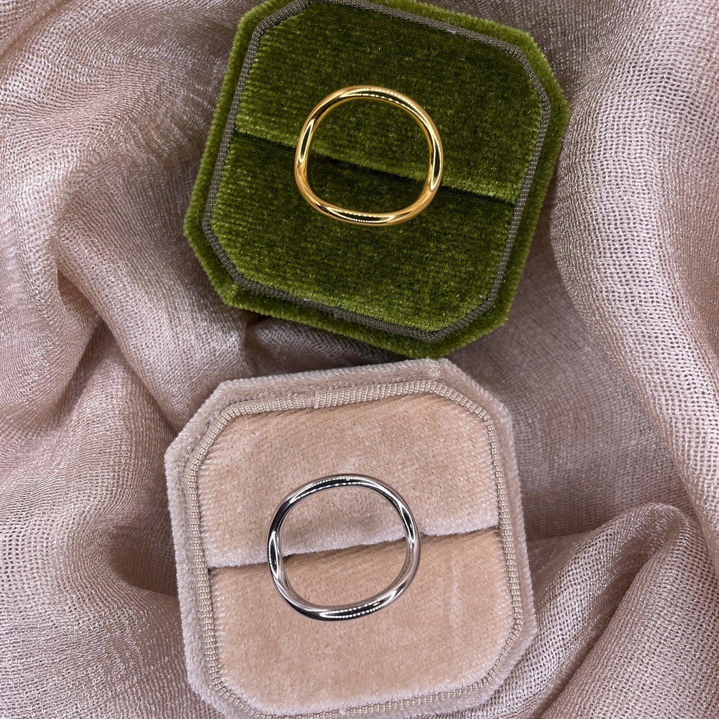 Ocean Loop 925 Sterling Silver Ring
