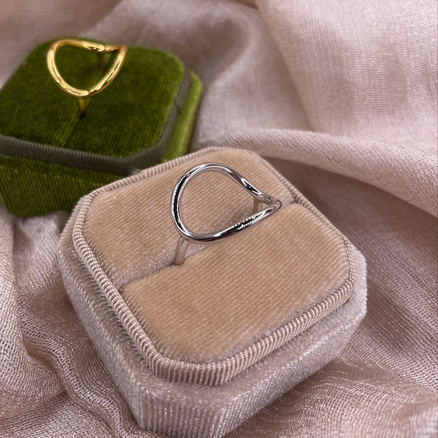 Ocean Loop 925 Sterling Silver Ring