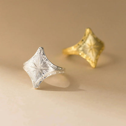 Stella Nova Ring – 925 Sterling Silver Starburst Engraved Statement Ring
