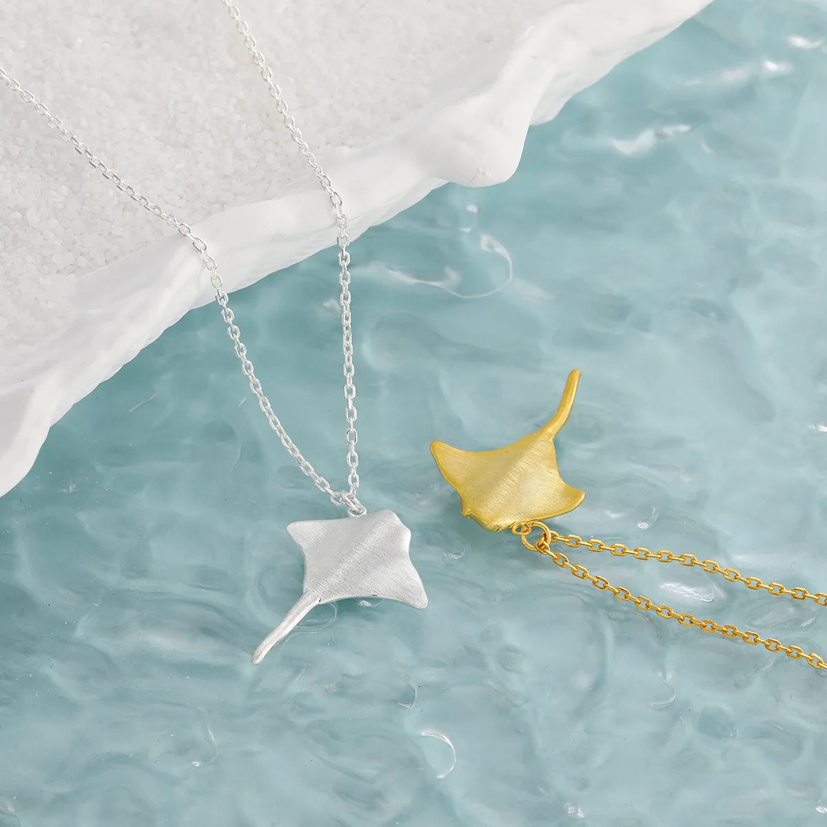Ocean Matte Manta Ray 925 Sterling Silver Necklace