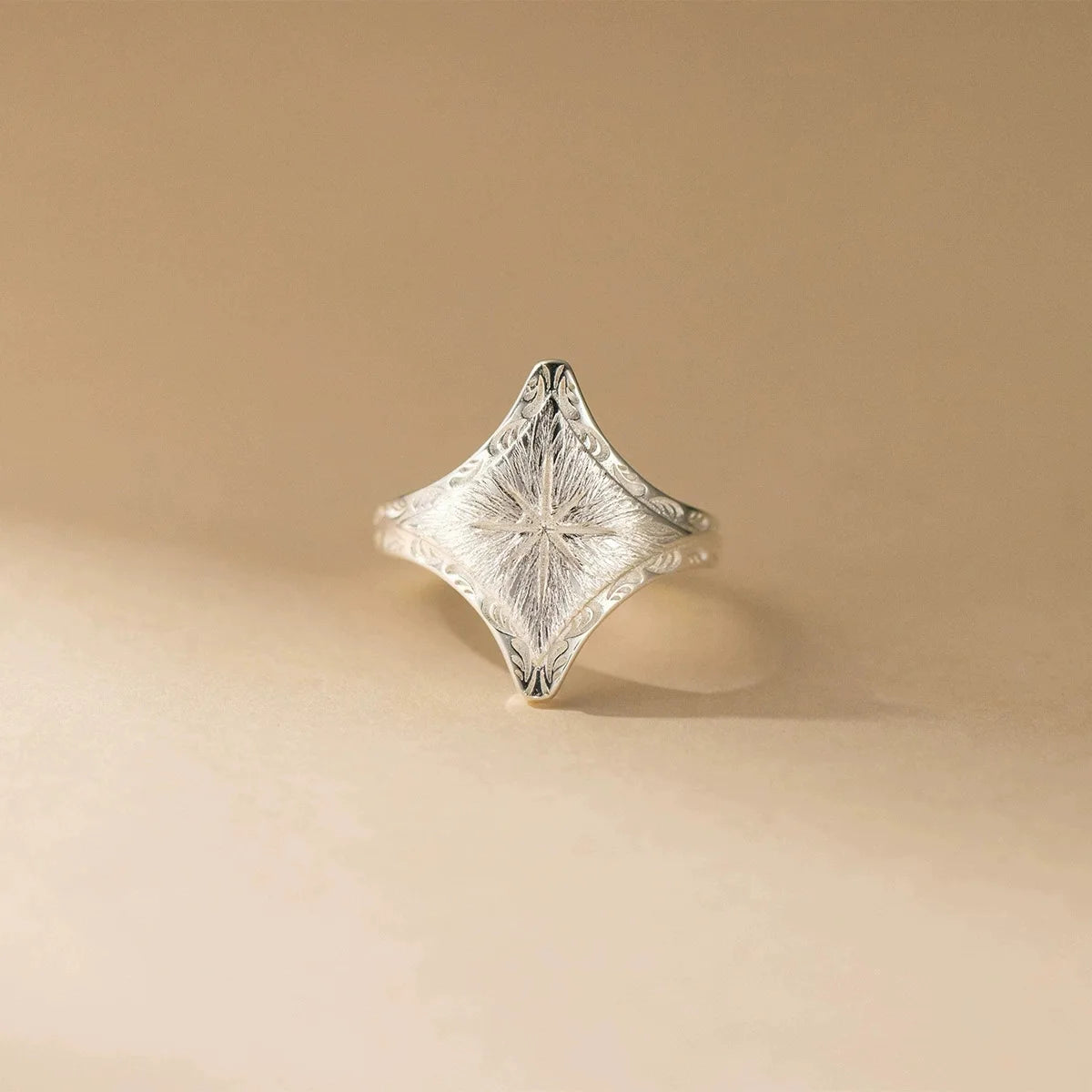 Stella Nova Ring – 925 Sterling Silver Starburst Engraved Statement Ring