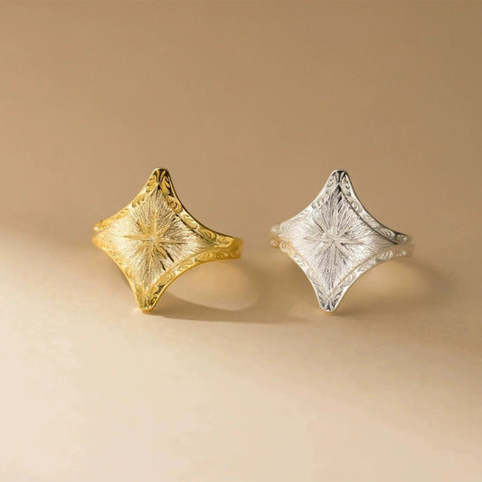 Stella Nova Ring – 925 Sterling Silver Starburst Engraved Statement Ring
