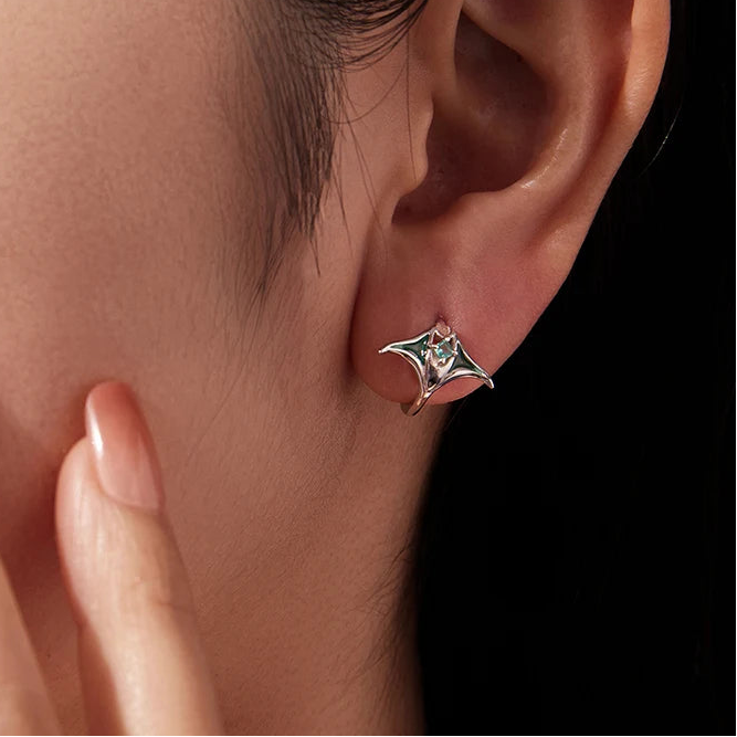 Manta Ray Hoop Earrings 925 Sterling Silver