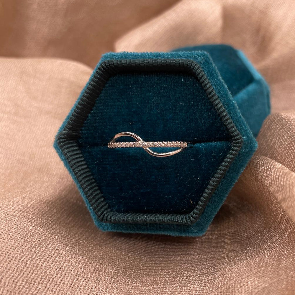 Infinity Twist S925 Sterling Silver Ring